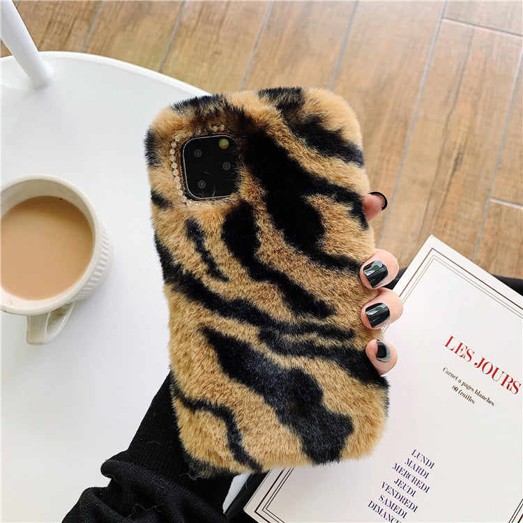 Fluffy Guard: Furry Mobile Phone Case for Samsung