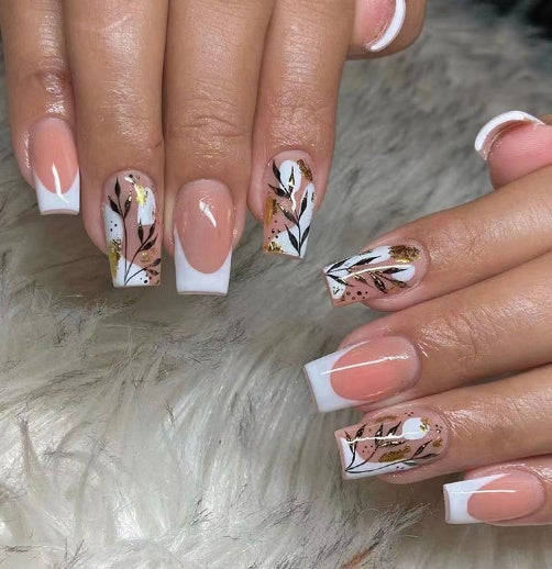 Floral Sparkle: Glitter Press-On Beauty Nails