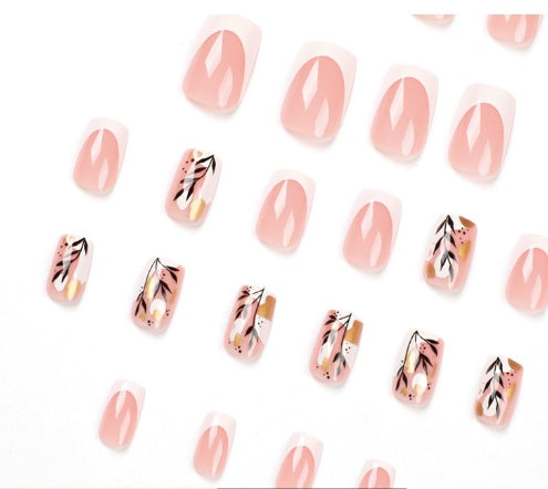 Floral Sparkle: Glitter Press-On Beauty Nails