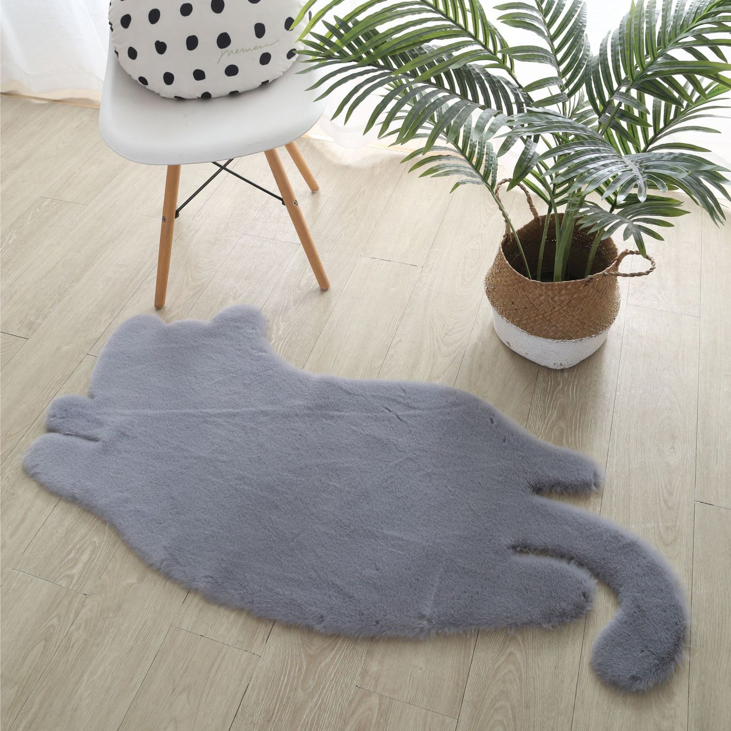 Purr-fect Paws: Soft, Cat-Shaped Bedroom Floor Mat
