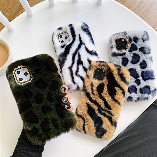 Fluffy Guard: Furry Mobile Phone Case for Samsung