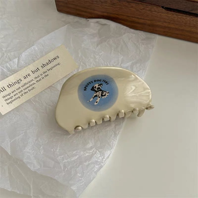 Whimsy Clutch: Adorable Tortoiseshell Hair Clips with Advanced Grip