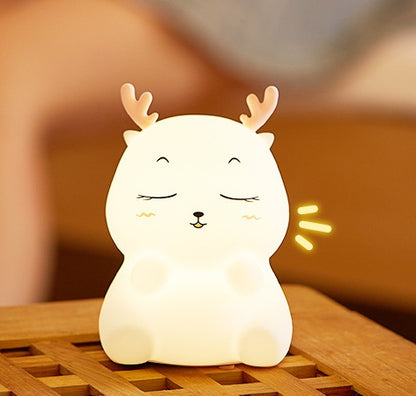 Deer Dreamlight: Small LED Night Lamp