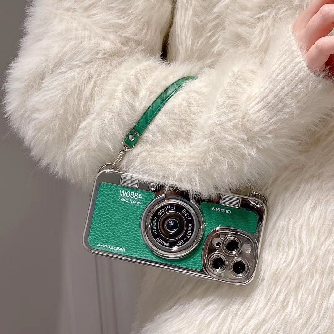 Snapshot Style: Camera-Inspired Handbag Phone Case