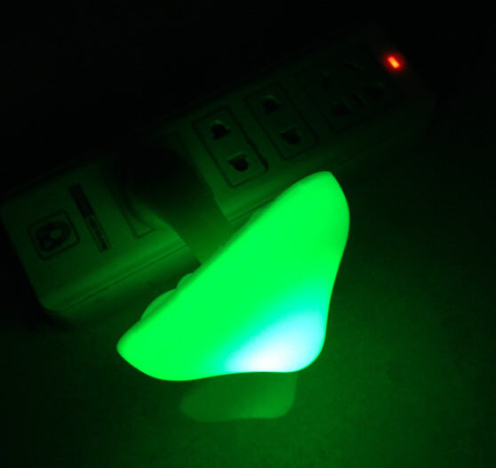 Mushroom Magic: LED Wall Socket Sensor Night Light