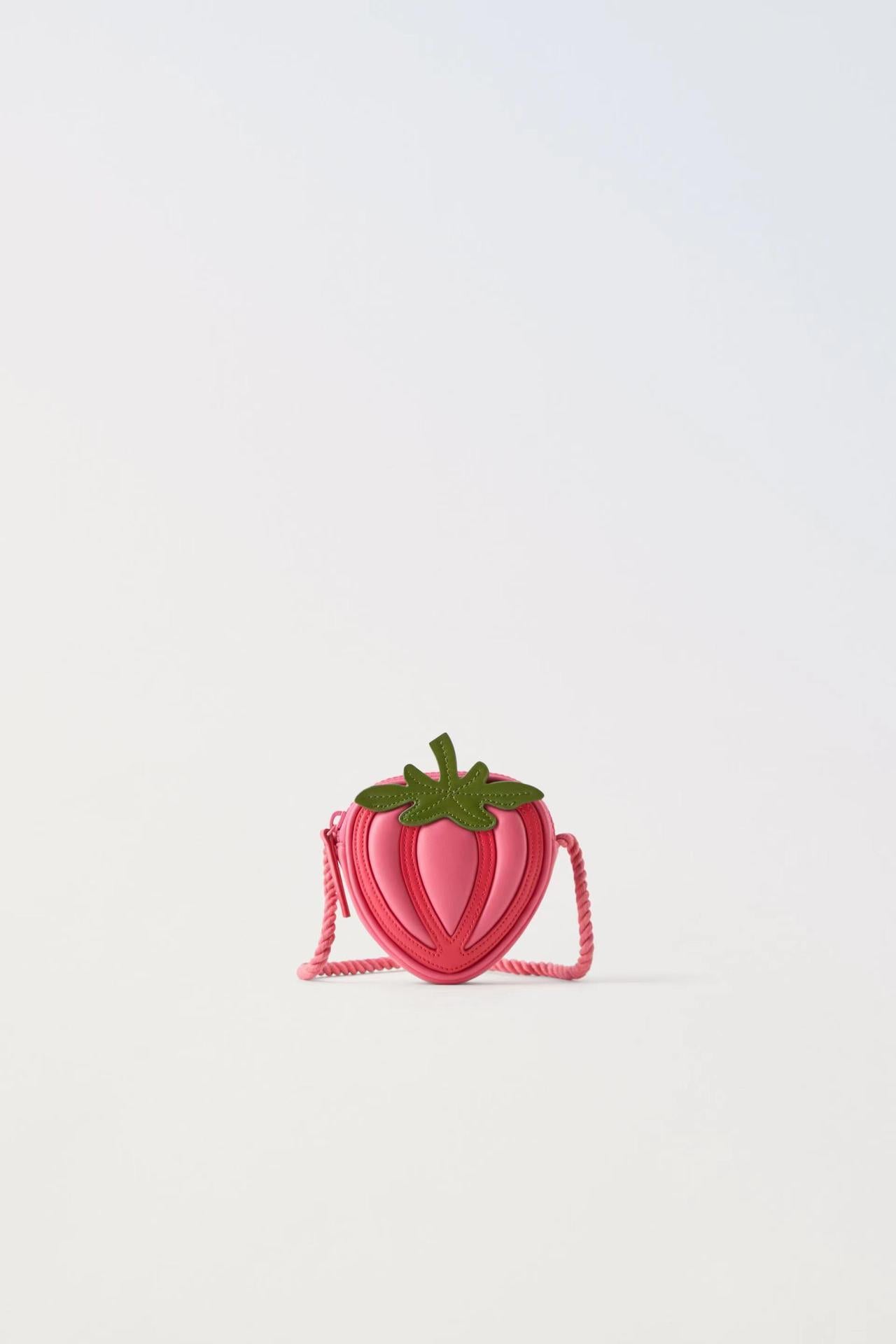 Strawberry Charm: New Cute Three-Dimensional Shoulder Bag