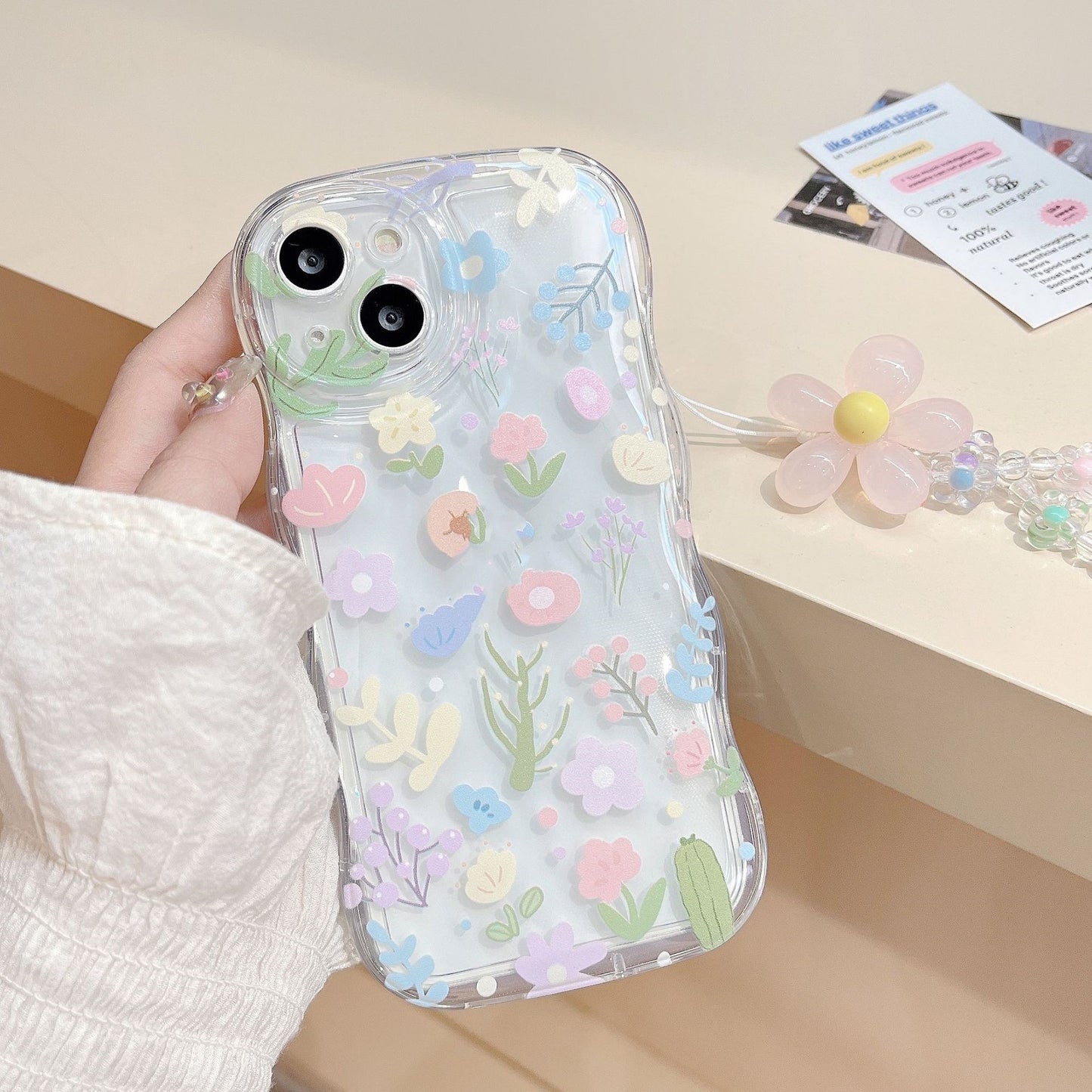 Bubble Waves: Fashionable Wavy Phone Case