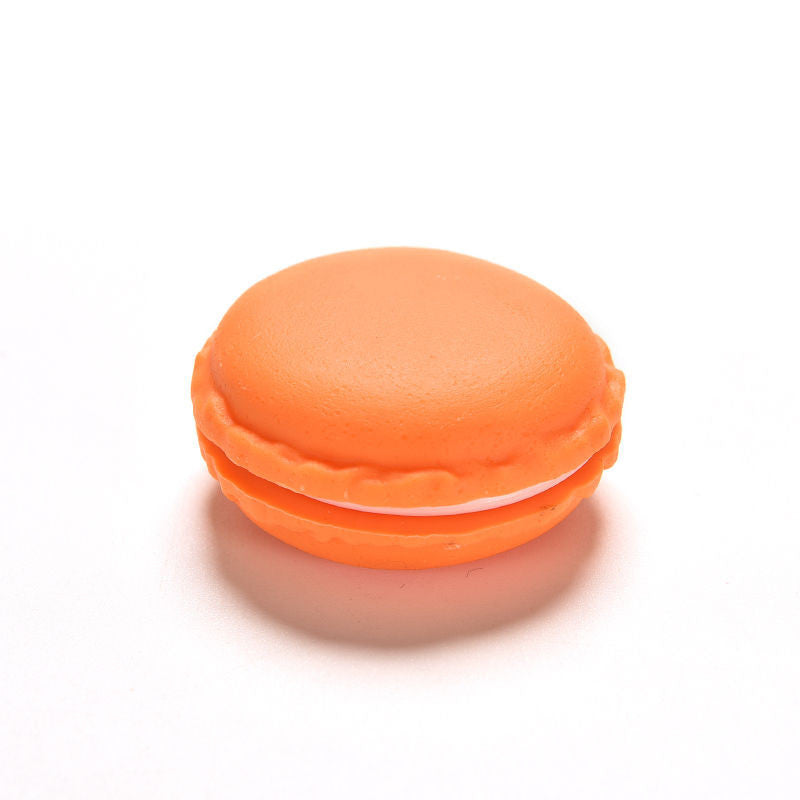 Tiny Treasures Keeper: Macaron Mini Storage Case for Jewelry & Trinkets