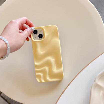 Wave Wonder I: Three-Dimensional Pleated Ripple Phone Case