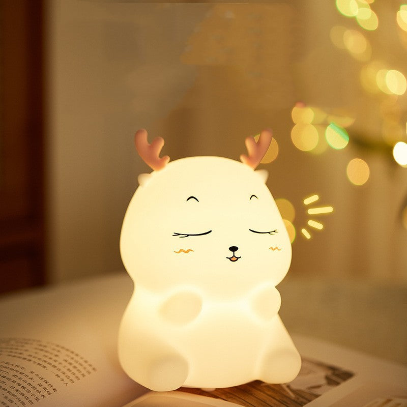 Deer Dreamlight: Small LED Night Lamp