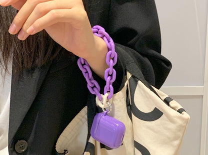 Color Pop: Vivid AirPods Cover with Stylish Chain