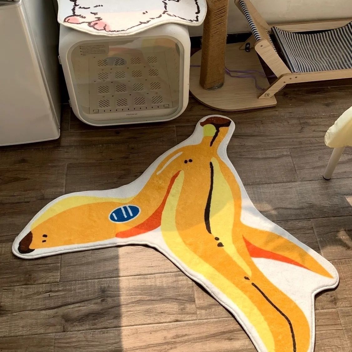 Banana Bliss: Fun-Shaped Carpet for Bedrooms and Living Rooms