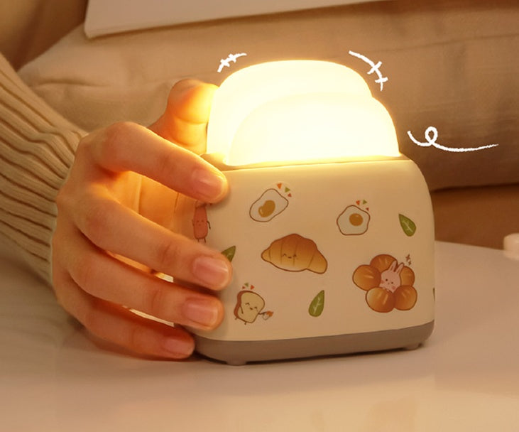 Toasty Glow: Cute Toaster-Shaped USB Night Light