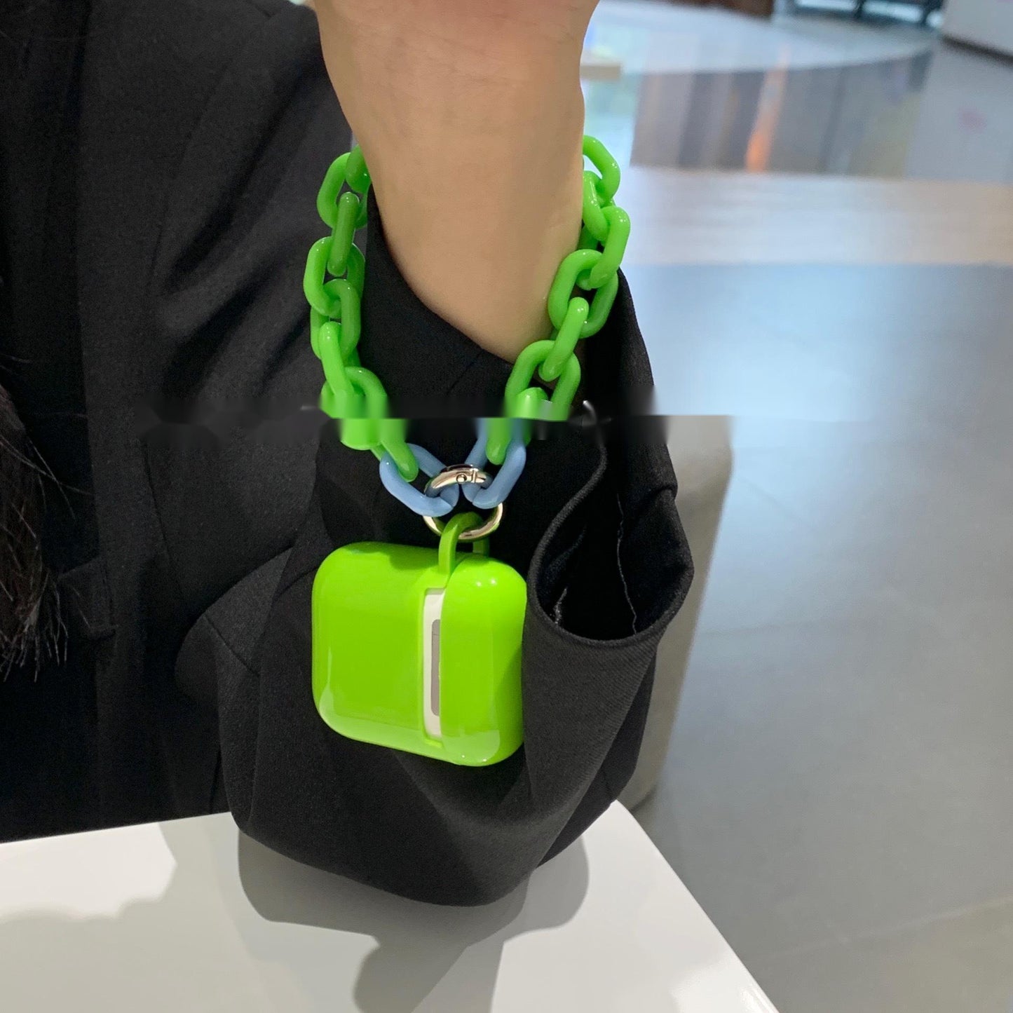 Color Pop: Vivid AirPods Cover with Stylish Chain