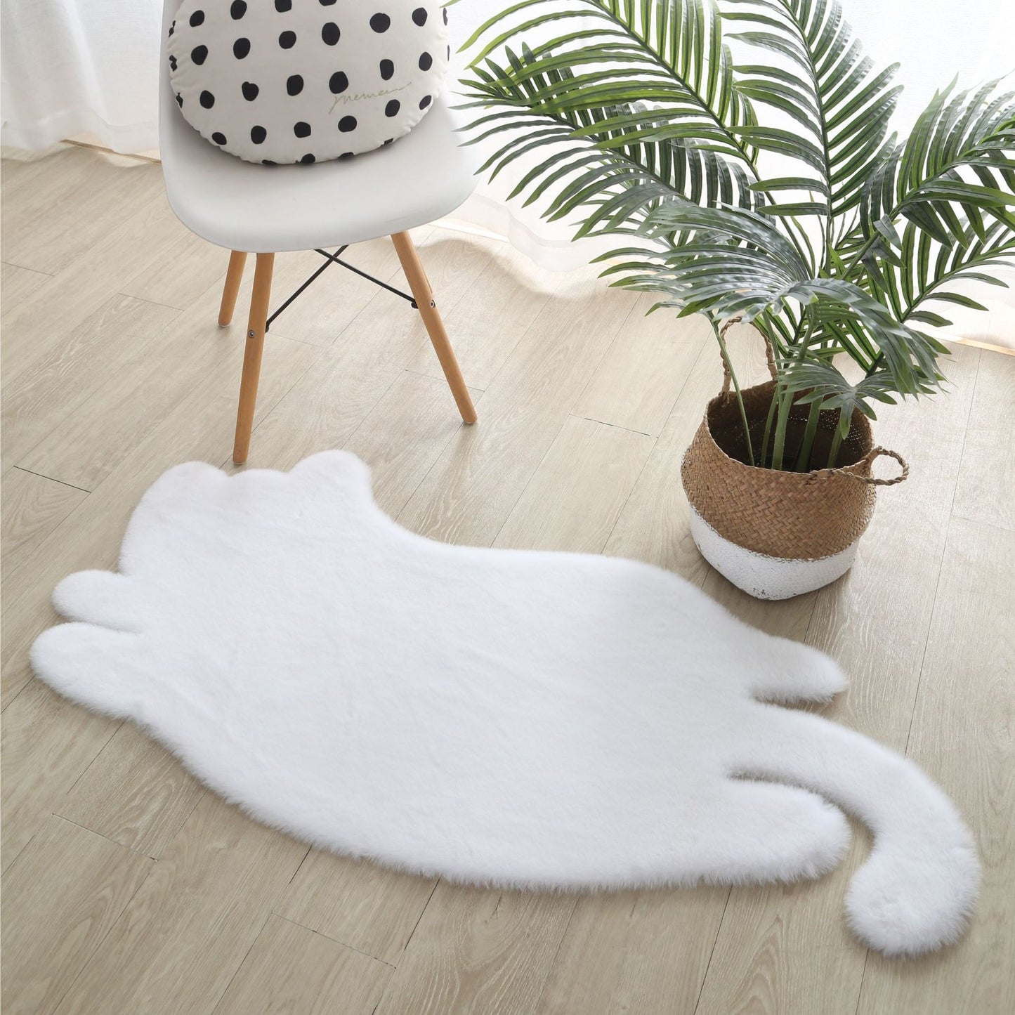 Purr-fect Paws: Soft, Cat-Shaped Bedroom Floor Mat